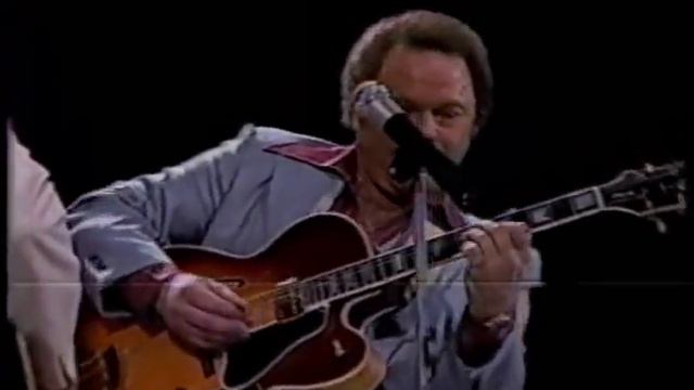 Glen Campbell & Roy Clark's Battle of the Guitars смотреть онлайн