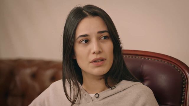 Halil'e tebessüm ettiren kişi | Rüzgarlı Tepe 49. Bölüm смотреть онлайн