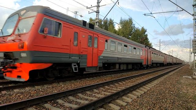 Пригородные поезда в Новосибирске смотреть онлайн