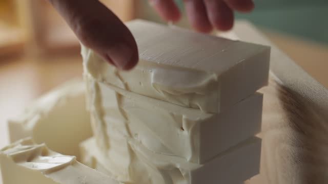 Мыло холодным способом на растительных  маслах и кроличьим жиром/Cold Process Soap With Rabbit Fat