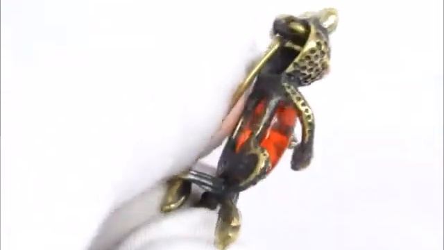 Брошь Лягушка Янтарь стразы бронза российская бижутерия 2307 смотреть онлайн