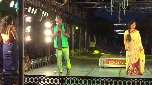 Babu muthe bhika dia Title song by Budu and Minu || Sahasapur Jatra Title song Jatra Dhamaka смотреть онлайн