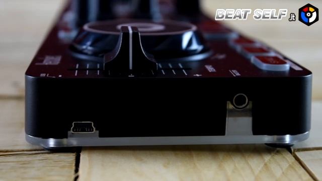 Hercules | DJControl Starlight Unboxing смотреть онлайн