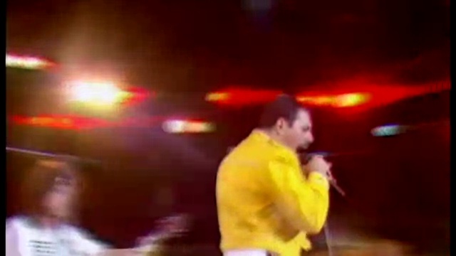 Queen & David Bowie - Under смотреть онлайн