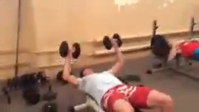 Тренировка в тренажерном зале для пляжного волейбола смотреть онлайн