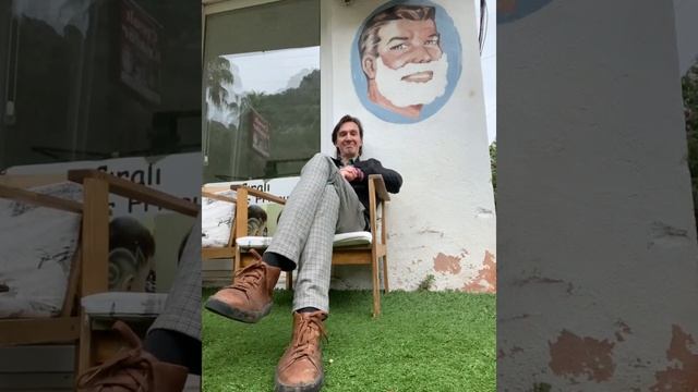 Владимир выпендривается возле парикмахерской смотреть онлайн