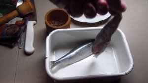 Салака пряного посола с секретным ингредиентом.