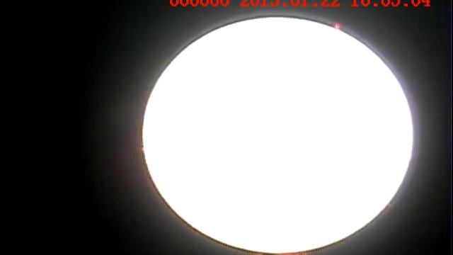 Sol en Hidrogeno alfa, 2013 01 22 UT смотреть онлайн