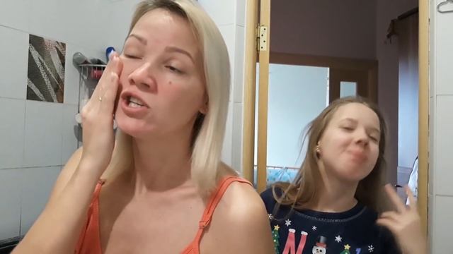 Приготовила завтрак. Купила гель для ресниц. Подстригла волосы. смотреть онлайн