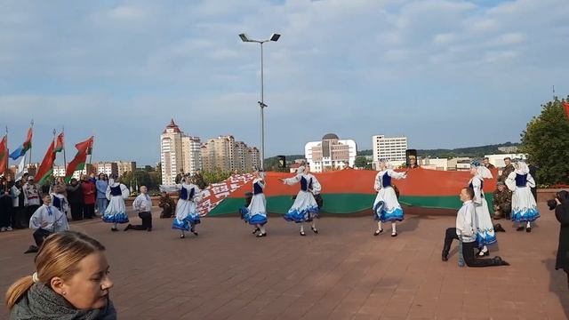 ДОБРЫ ВЕЧАР Заслуженный любительский коллектив РБ народный ансамбль народного танца "На ростанях" смотреть онлайн