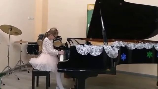 Анна Панасенкова, 9 років. М. Жербін. Полька смотреть онлайн