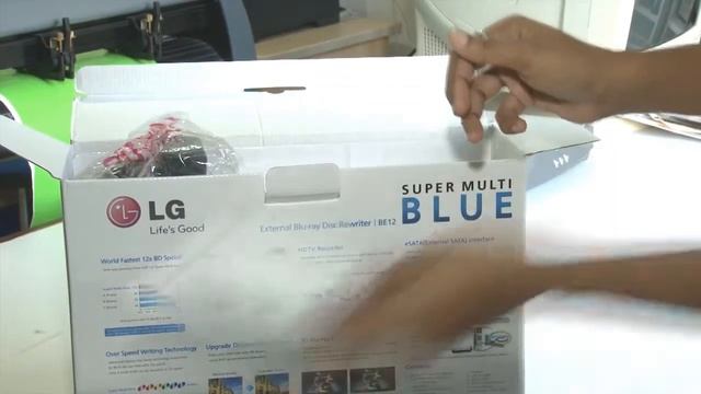 LG Blue Ray Burner Unboxing смотреть онлайн