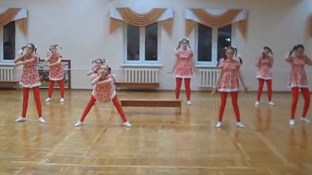 Хореографический коллектив МАОУ СОШ №10 "DanceLand"-"Сплетницы" смотреть онлайн