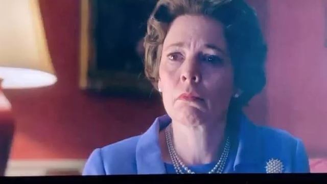 The Crown, S3E8-9, Emerald Fennell scenes смотреть онлайн