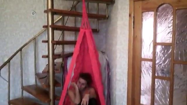 Кресло-гамак ручной работы. Красный смотреть онлайн