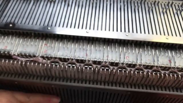 Как делать красивые убавки на резинке 2х2 смотреть онлайн