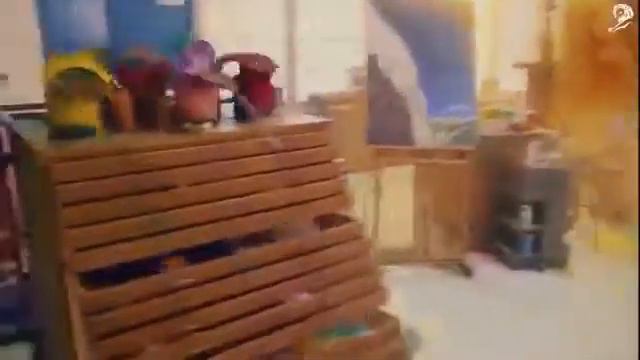 Крутая реклама FaceID! смотреть онлайн