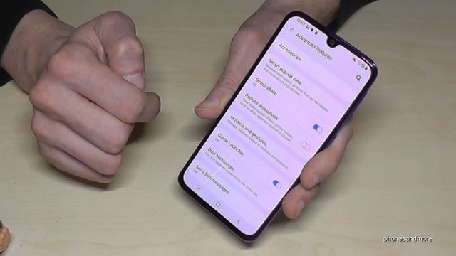 Samsung Galaxy A40: How to take a screenshot/capture? Works also for the A70 смотреть онлайн