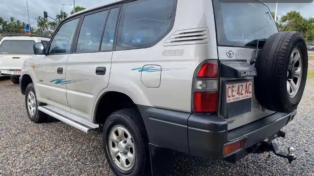 1996 Toyota Land Cruiser PRADO RV (4x4) смотреть онлайн