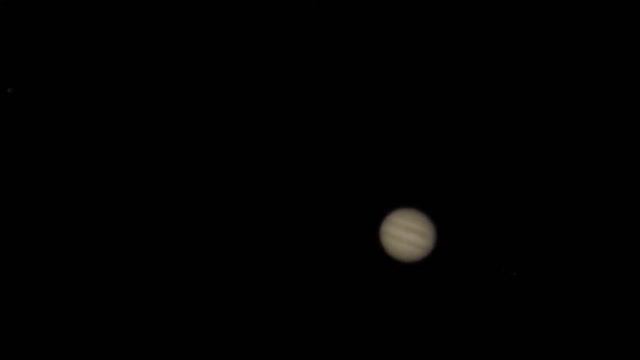 Jupiter through a Sky-Watcher Explorer 200p смотреть онлайн
