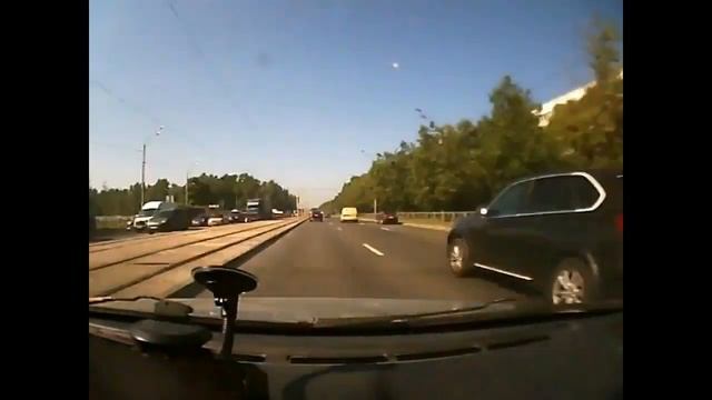 Две зассанки под окном 1.18 мин )) смотреть онлайн