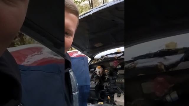 Джонни Кэтсвилл ремонтирует автомобиль. Всем продуктивных выходных!)) смотреть онлайн
