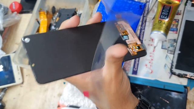 Замена экрана Oppo Broken Phone Repair - How To Replace The Oppo Screen смотреть онлайн