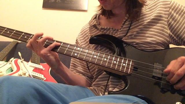Medium Rare Guitar Show : 1990s Aria Pro II RSB Bass смотреть онлайн