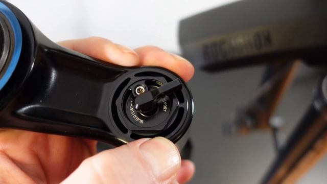 RockShox SID Ultimate120mm Vs SID SELECT Fork - Quick Check - Side-by-Side