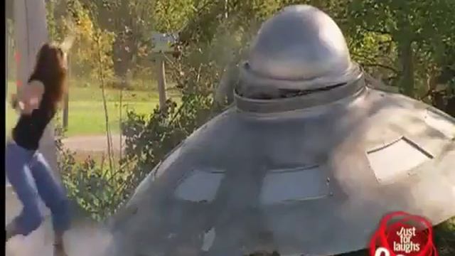 Прикол: Инопланетяне смотреть онлайн