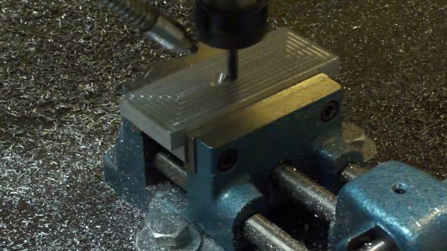 myCNC-mill-cutting-sample.MTS смотреть онлайн