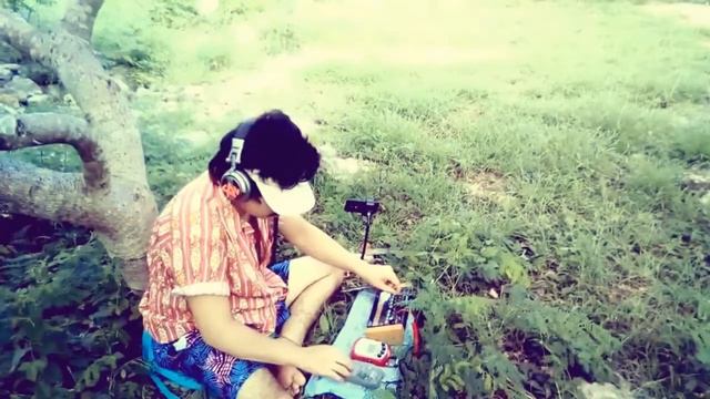 Interferencia S.D.A (volca FM, Kaossilator 2s & Nu-x PG-2) смотреть онлайн