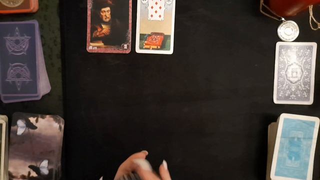 Что ОН ДУМАЕТ о вас прямо сейчас⁉️ Заглядываем в сердце Мужчины... ТАРО смотреть онлайн