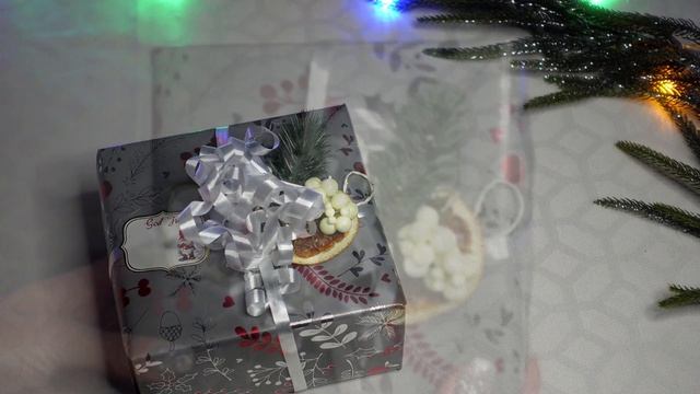 ?ЧТО ПОДАРИЛА МУЖУ И ДЕТЯМ НА РОЖДЕСТВО И КАК УПАКОВАЛА ПОДАРКИ ?/ ИДЕИ УПАКОВКИ ПОДАРКОВ? смотреть онлайн