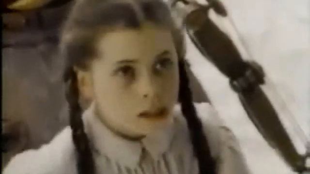 Return to Oz Review - Leonard Maltin смотреть онлайн