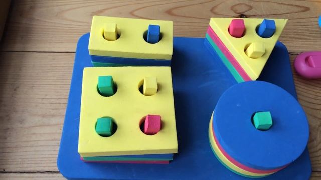 Какие развивающие игрушки нужны ребенку в 2 года / developing toys are for the child in 2 years смотреть онлайн