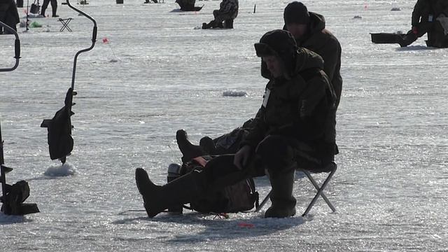 Зимняя рыбалка в Челябинской области смотреть онлайн