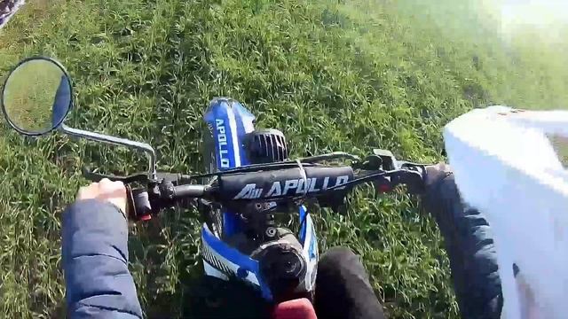 Покатушка на питуне с пацанами на Яве по полям -=Мото брат ЧУТЬ НЕ РАЗБИЛСЯ на Яве=- #ява#питбай смотреть онлайн