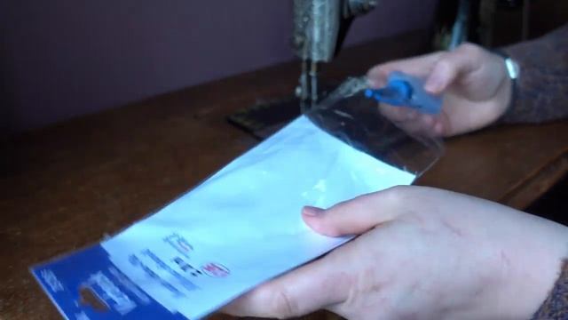 A Drop of Oil for my Antique Singer Sewingmachine смотреть онлайн