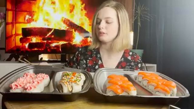 МУКБАНГ | роллы | хочу заняться маникюром? смотреть онлайн