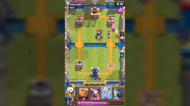 Люди играют какими-то странными картами