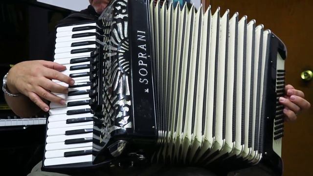 LIGHT AND SHADOW - ACCORDION POPULAR SONGS смотреть онлайн