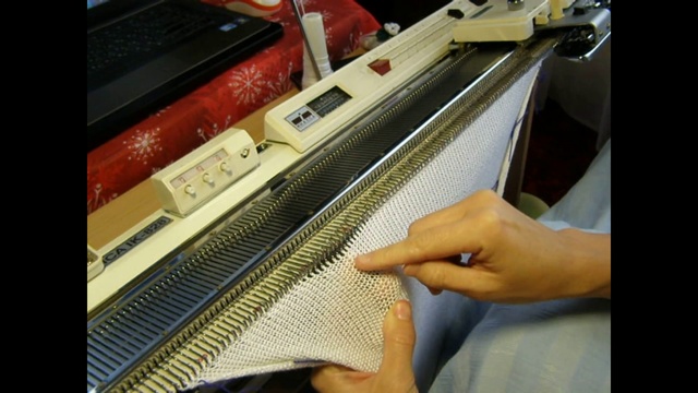 Горизонтальная вытачка частичным вязанием смотреть онлайн