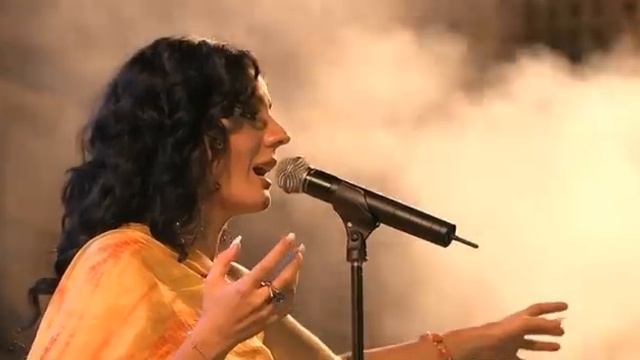 Diana Navarro - Sola (Salamanca 05) смотреть онлайн