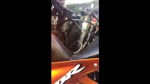 HONDA CBR F4 NO START? FIX смотреть онлайн