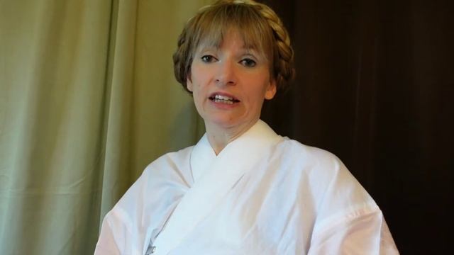 "The Kimono Minute" - Let's Talk About Koshihimo! смотреть онлайн