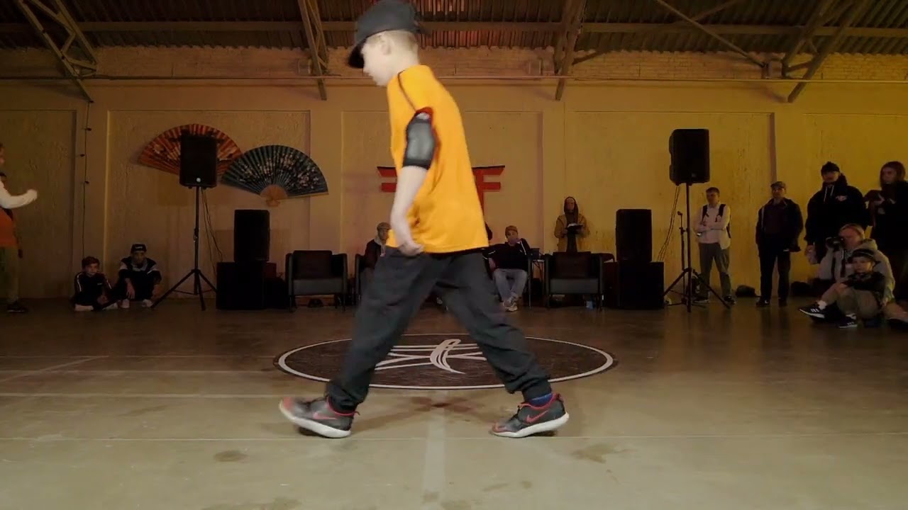 KIDZ (после года) ↔ Round 5 ↔ 1'8 ↔ BREAK RAVE CYPHER #breakrave #bmvideo смотреть онлайн