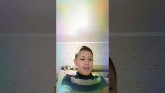 Танцую под песни "Пчеловод" и "Грустный денс". смотреть онлайн