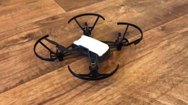 DJI Tello - перестал вращаться один винт смотреть онлайн