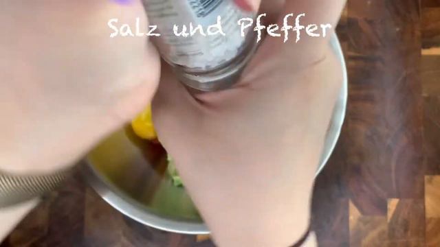 Teriyaki-Hähnchen Mit Eier- Und Avocadosalat